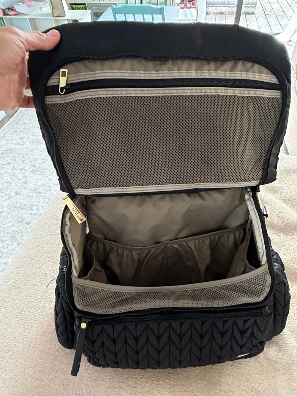 Happ Brand stylish black